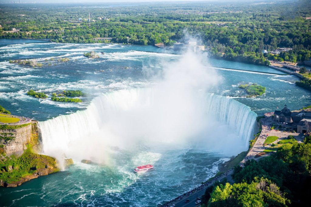 aerial-view-niagara-waterfall-summer (1)