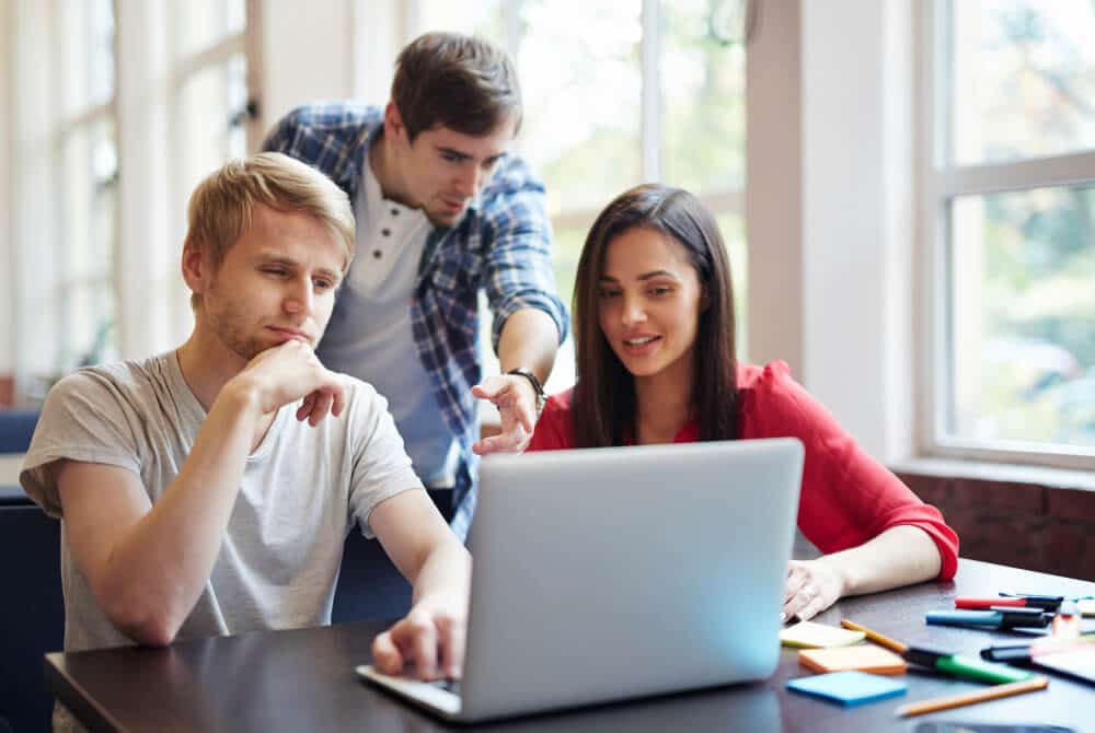 discussing-video-course (1)