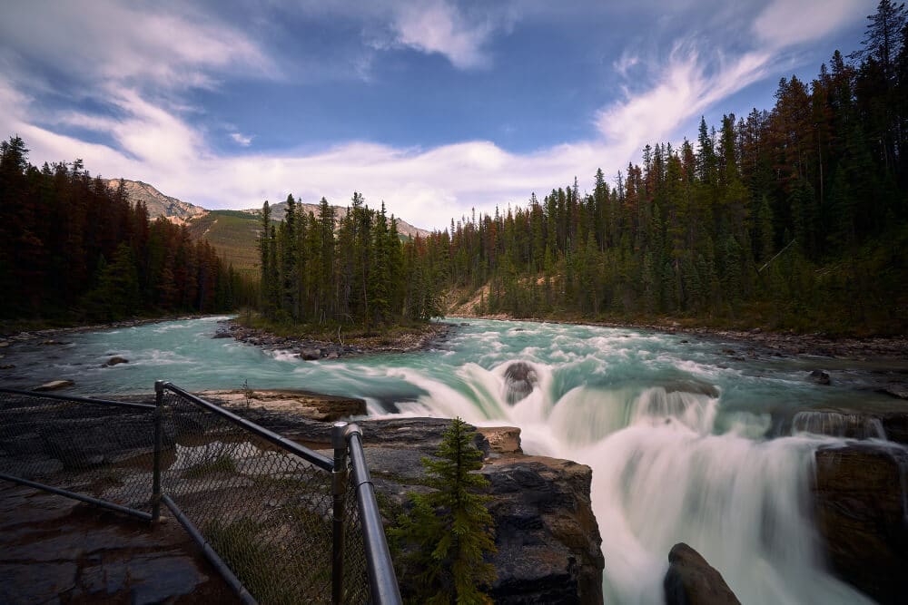 sunwapta-falls-canadia-rockies (1) (1)